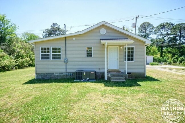 Building Photo - 201 Smith Dr