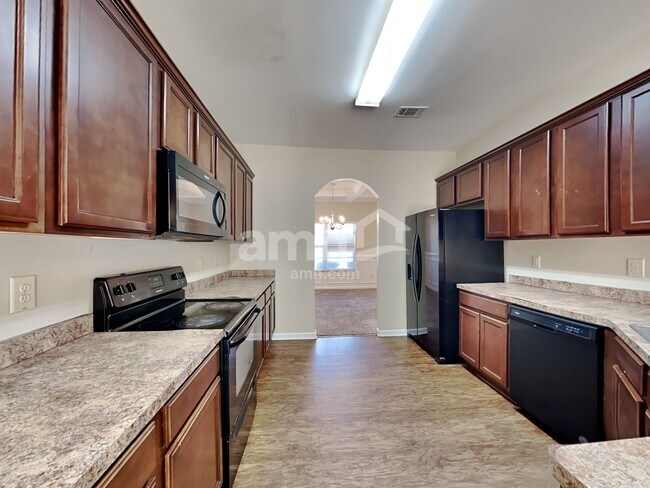 Building Photo - 812 Whitfield Oak Rd