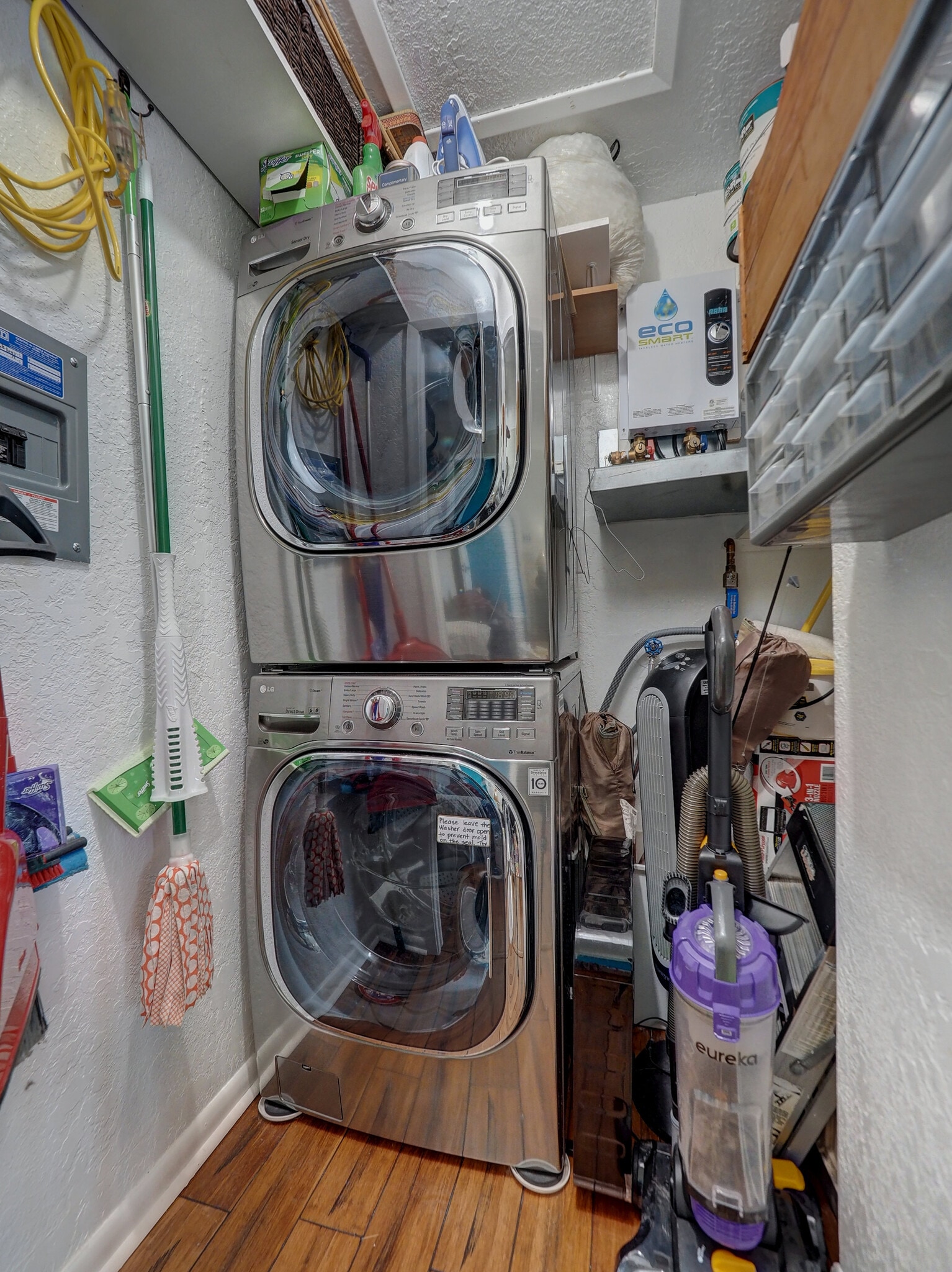 Building Photo - 15209 Leeward Dr