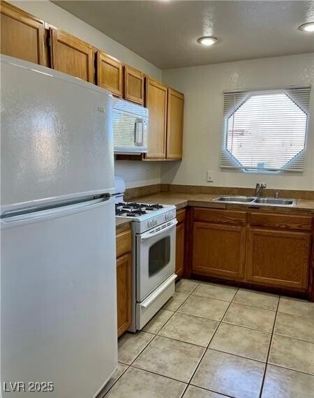Building Photo - 5016 S Rainbow Blvd