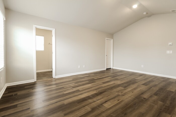 Building Photo - 3025 Wingadee Dr