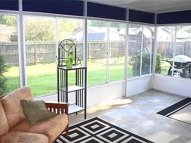 Building Photo - 2113 W Christy Ln