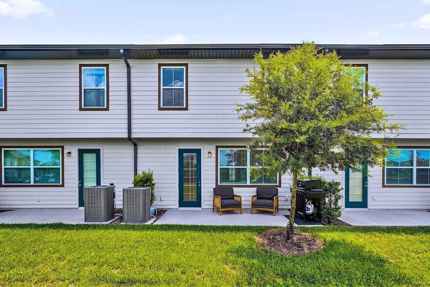 Building Photo - 638 Longboat Dr