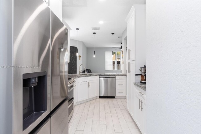 Building Photo - 3864 SW 169th Terrace