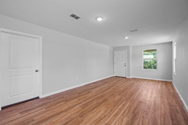 Building Photo - 790 S Rodriquez St