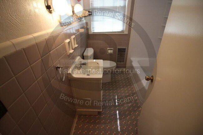 Building Photo - Amazing 3 bedroom house in Hillwood!
