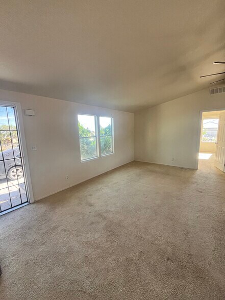 Building Photo - 9072 Malpaso Rd