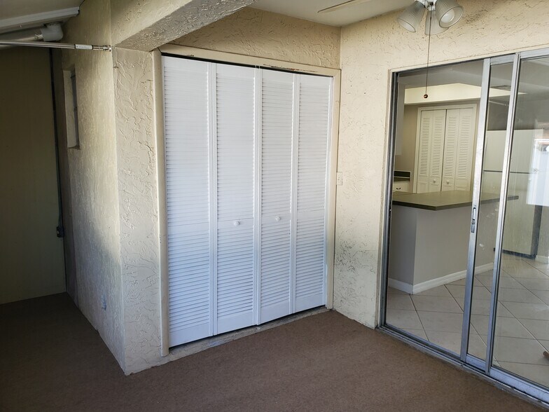 Building Photo - 3308 NE Jeannette Dr