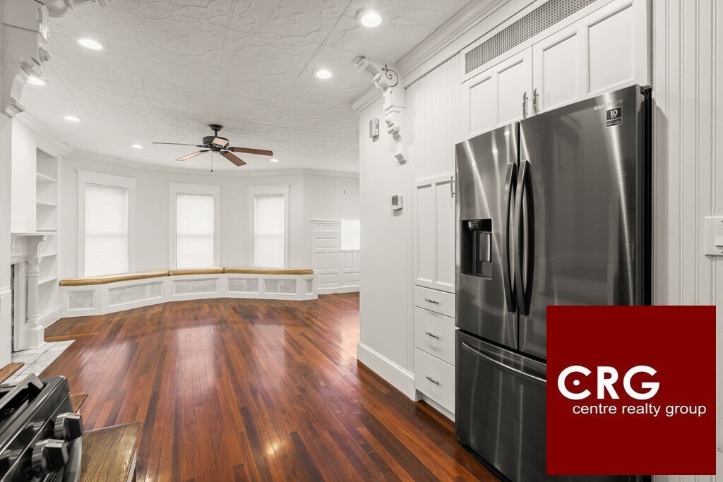 Building Photo - 54 Monadnock St