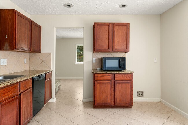 Building Photo - 2603 Hollymist Dr