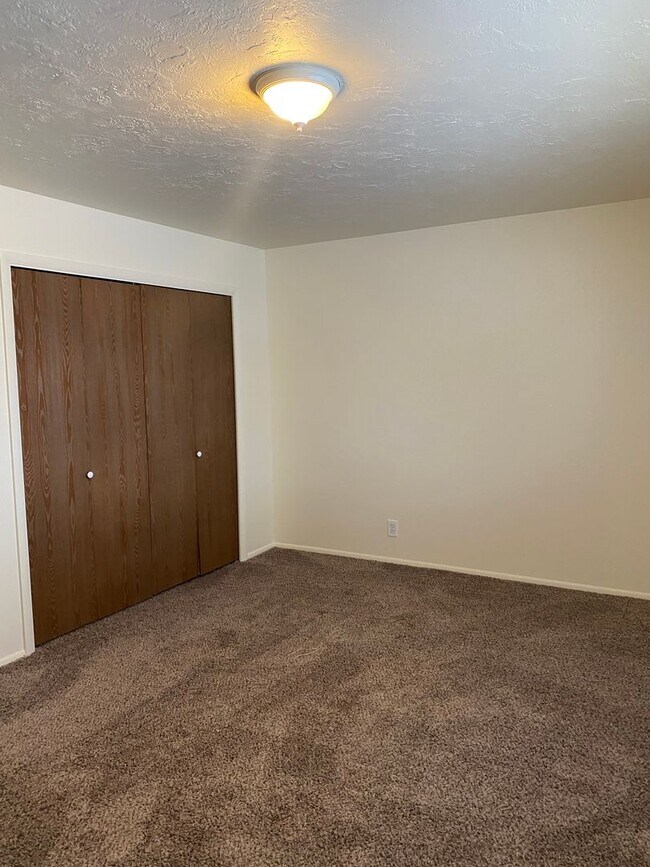 Building Photo - 836 Boyd St