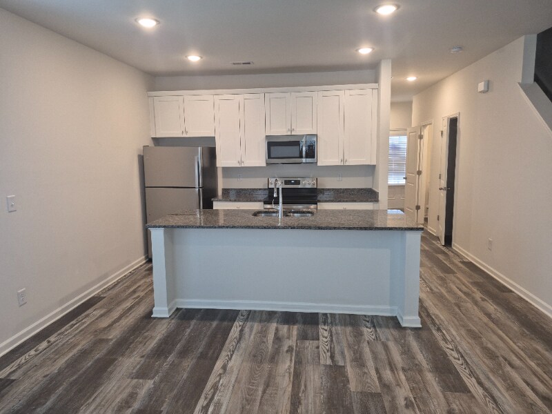 Building Photo - 120 Fosters Gln Pl