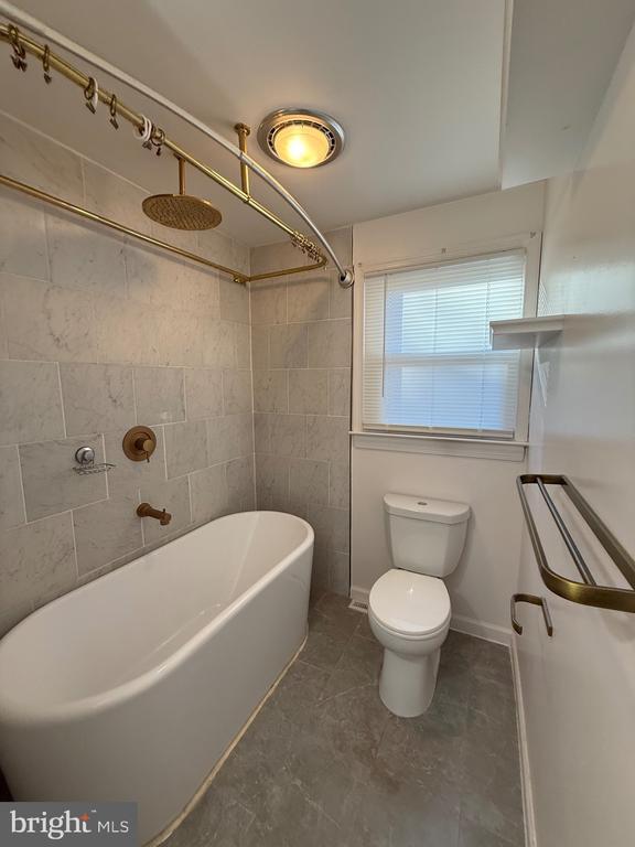 Building Photo - 606 Wyoming Ave