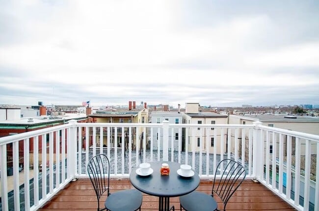 Building Photo - 243 Princeton St