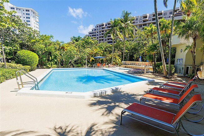 Building Photo - 170 Ocean Ln Dr