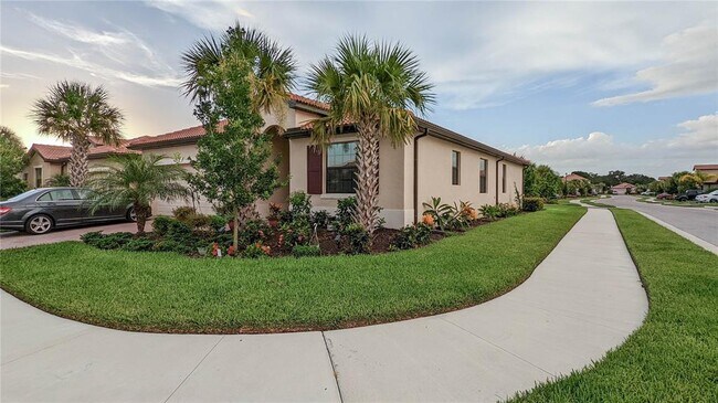 Building Photo - 9904 Hilltop Dr