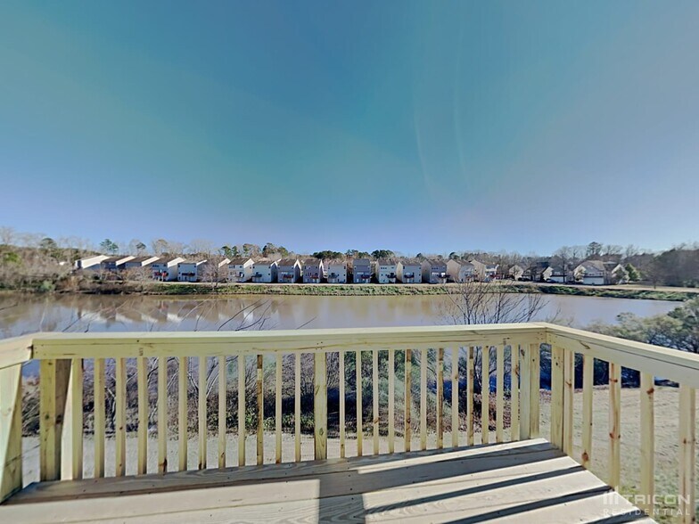 Building Photo - 441 Pondweed Dr