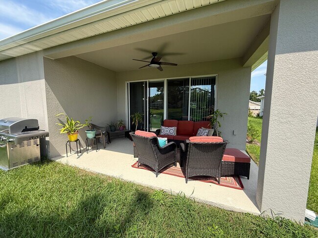 Building Photo - 4/3 Clermont Spacious Home