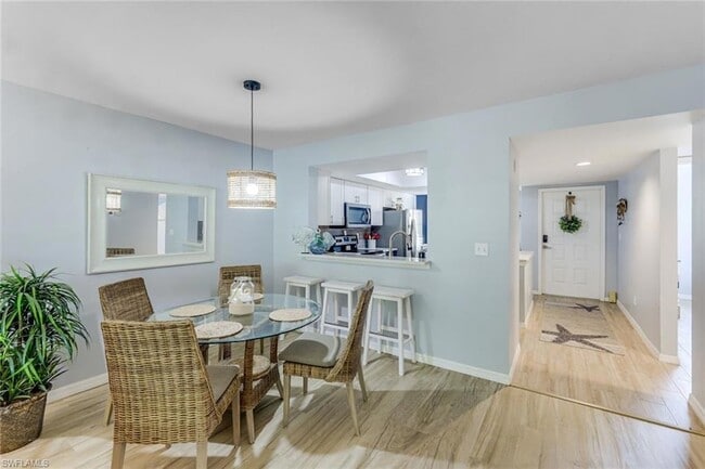 Building Photo - 12601 Kelly Sands Way