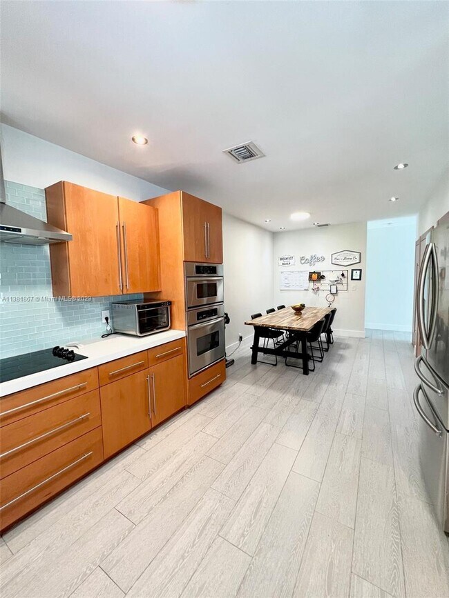 Building Photo - 7720 SW 147th Terrace