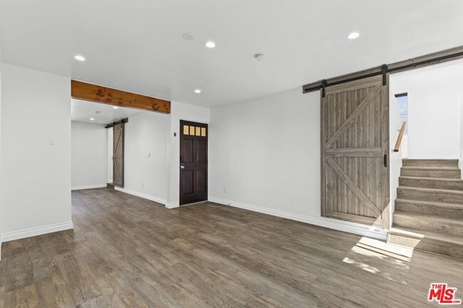 Building Photo - 205 7th Ave