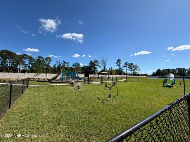 Building Photo - 7095 Mahogany Run Dr