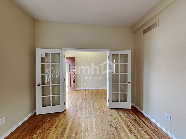 Building Photo - 12278 Kittredge St