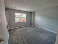 Building Photo - 16 Duiguid Dr