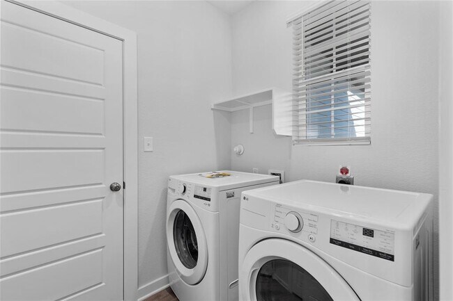 Building Photo - 13412 Desert Orchid Dr