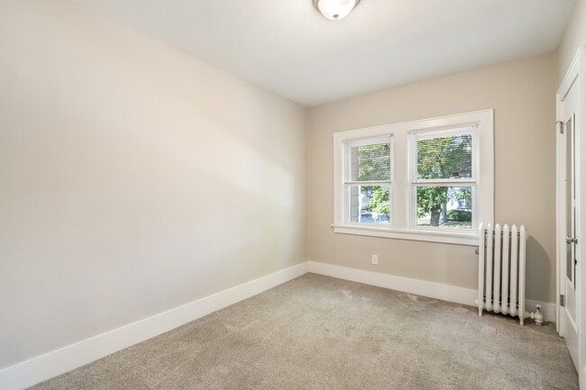 Building Photo - 834 N 70th St