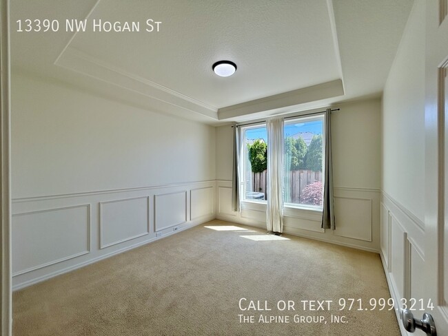 Building Photo - 13390 NW Hogan St