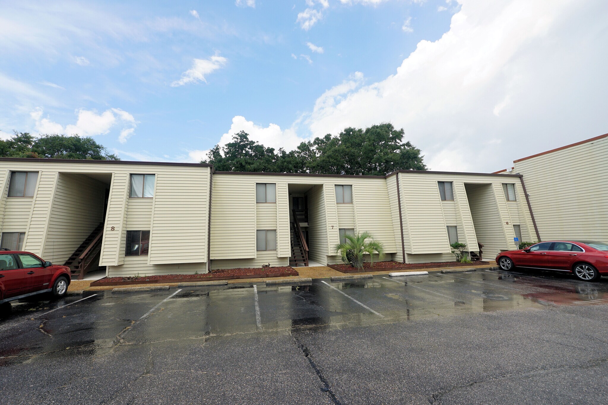 Building Photo - 308 Miracle Strip Pky SW