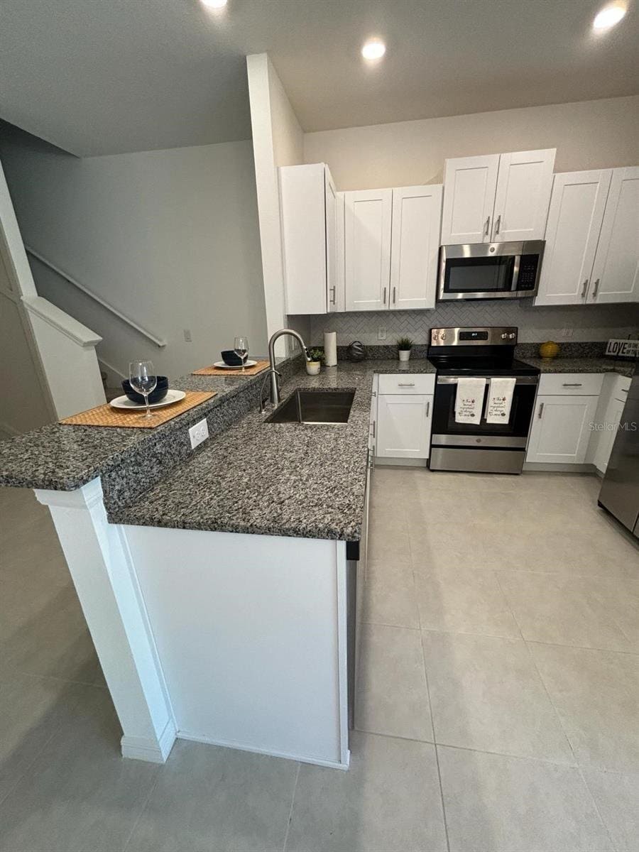 Building Photo - 10356 Honey Hammock Wy
