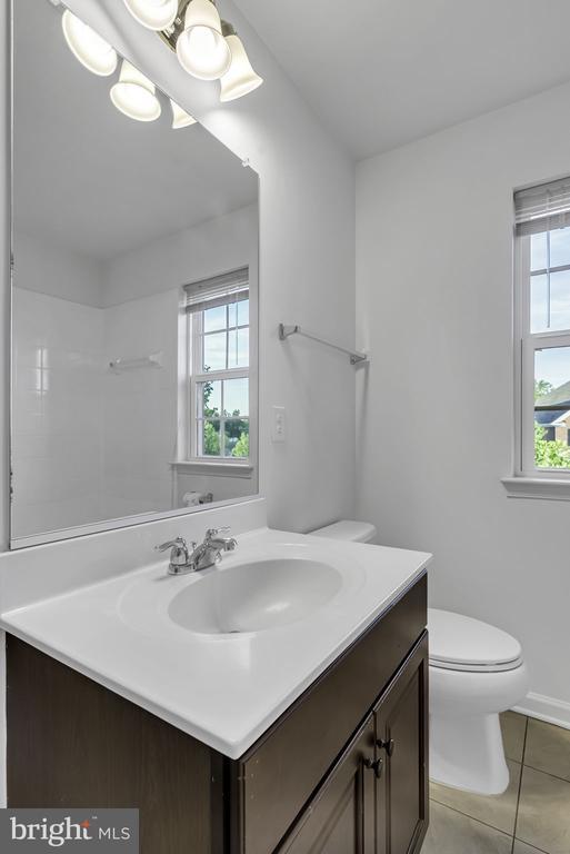 Building Photo - 40560 Aldie Springs Dr