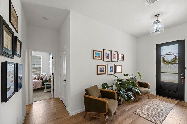 Building Photo - 29003 Spicewood Vly Dr