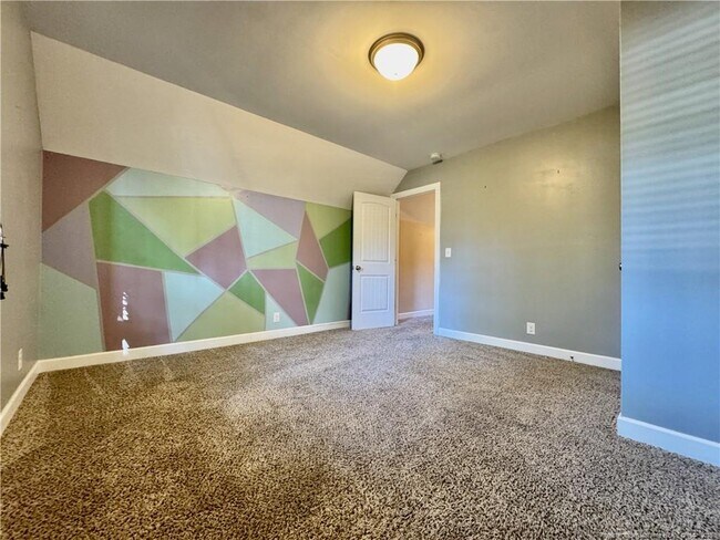 Building Photo - 506 S 14th St