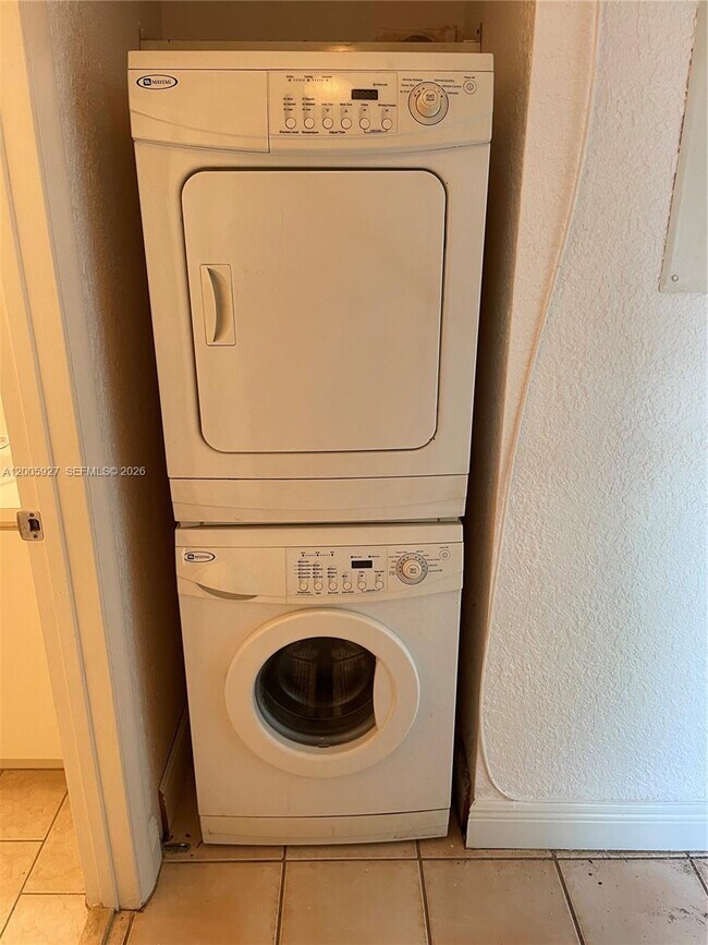 Building Photo - 1100 Constitution Dr