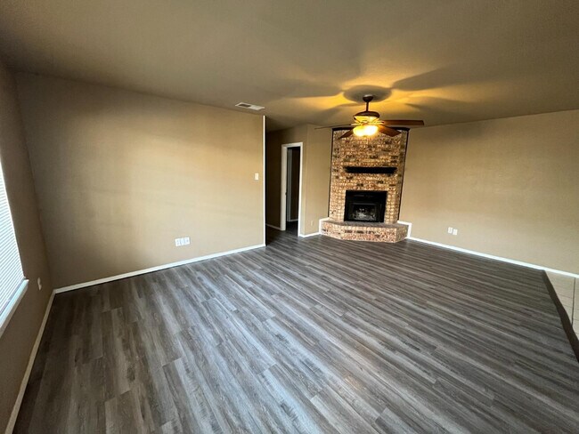 Building Photo - 7513 Avenue W