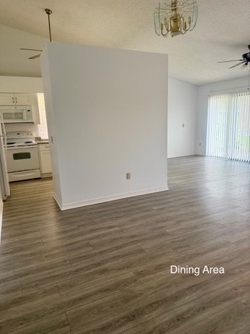 Building Photo - 2458 Lorraine Ct S