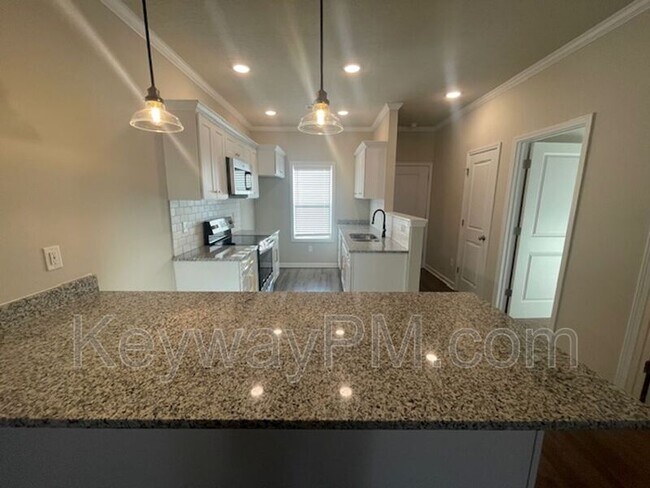 Building Photo - 5017 Greer Dr