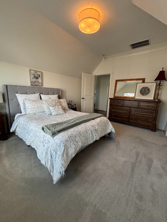 Building Photo - Home in Brookberry Farms community