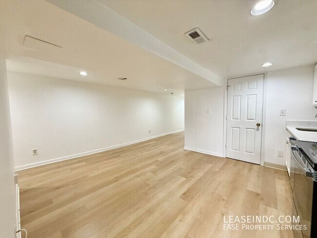 Building Photo - 29 T St NW