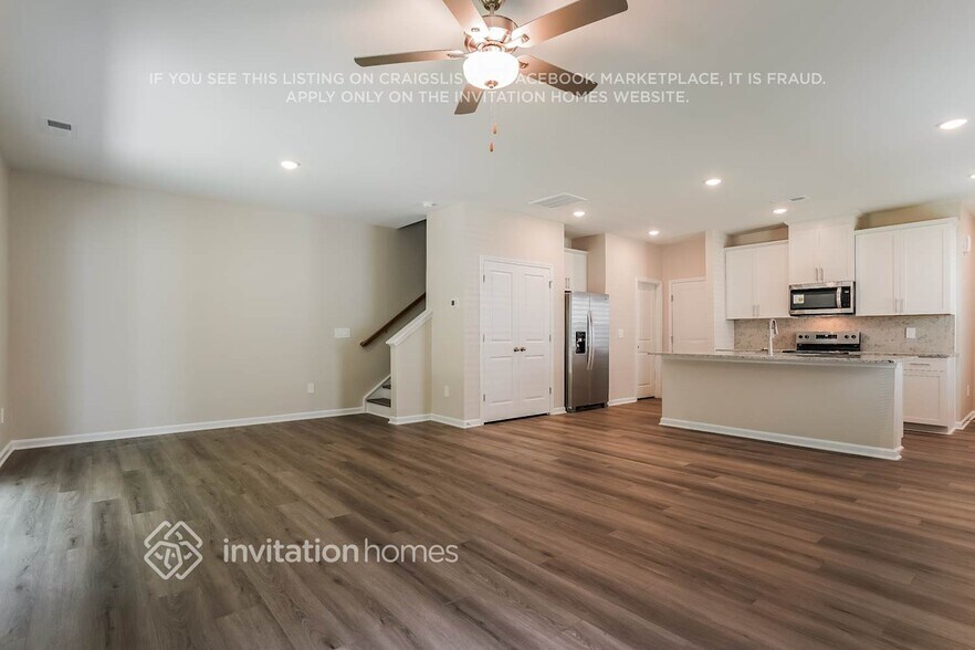 Building Photo - 1171 Greenville Wy