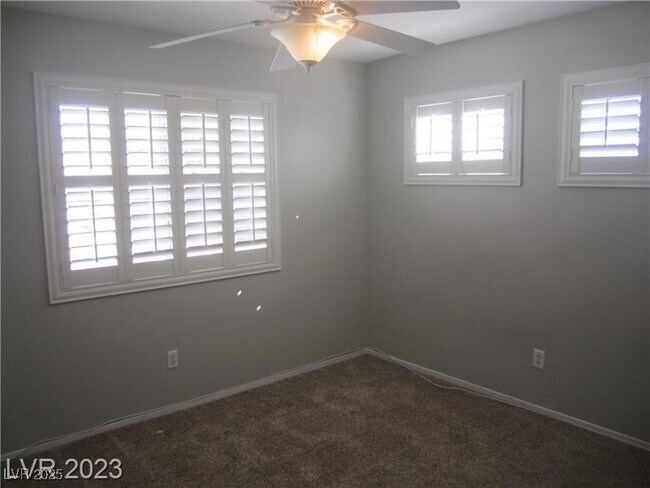 Building Photo - 2058 Smoketree Village Cir