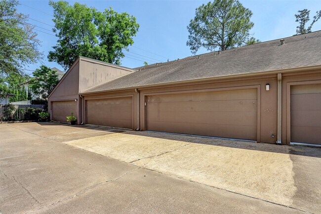 Building Photo - 1201 Bering Dr