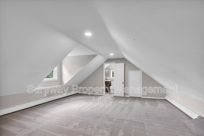 Building Photo - 2480 Monmouth Rd