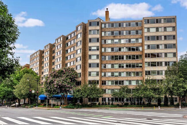 Building Photo - 1330 New Hampshire Ave NW