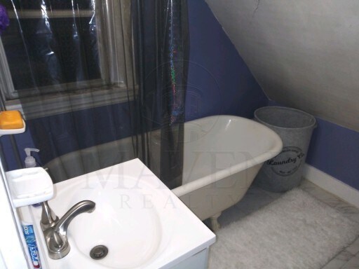 Building Photo - 53 Governor Winthrop Rd