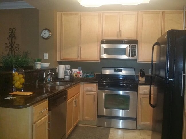 Building Photo - 270 E Flamingo Rd