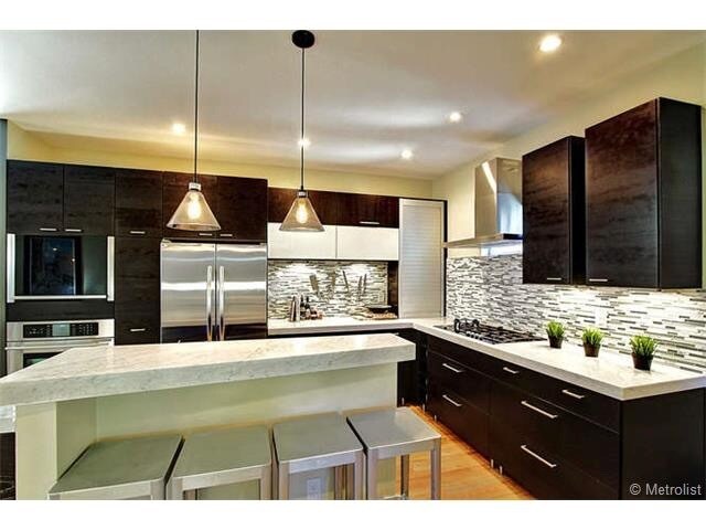 Kitchen - 3639 Mariposa Street
